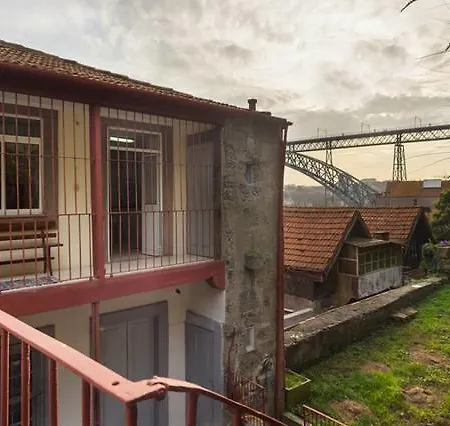 Eiffel Riverside Apartment *